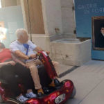 Promenade en scooters électriques dans l'Hôtel Dieu