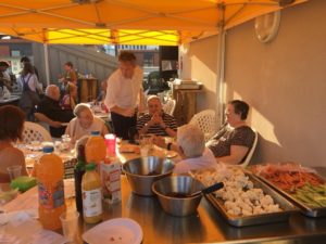 Buffet sur la terrasse
